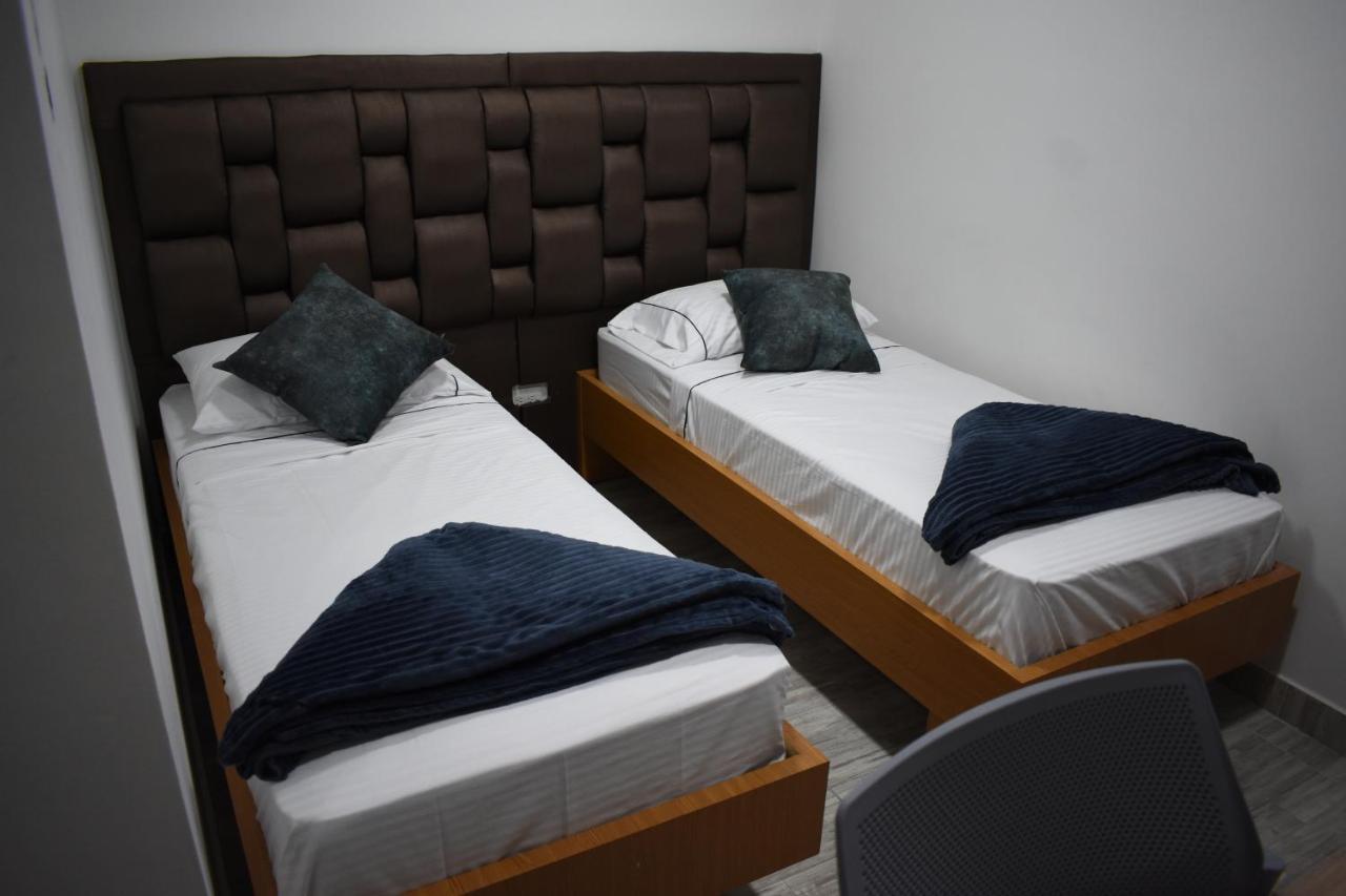 Hotel Nido de Loros Medellín Esterno foto