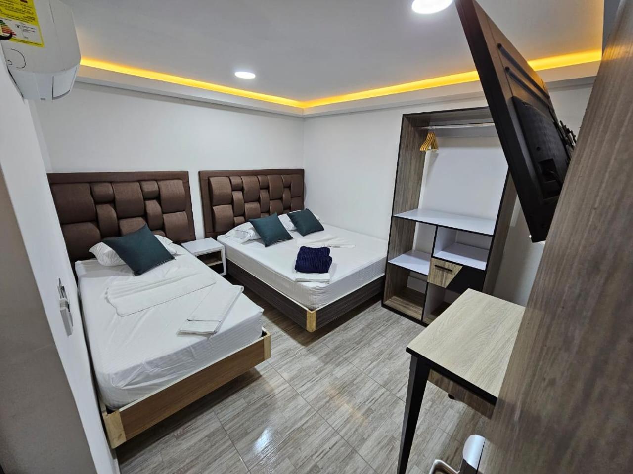 Hotel Nido de Loros Medellín Esterno foto
