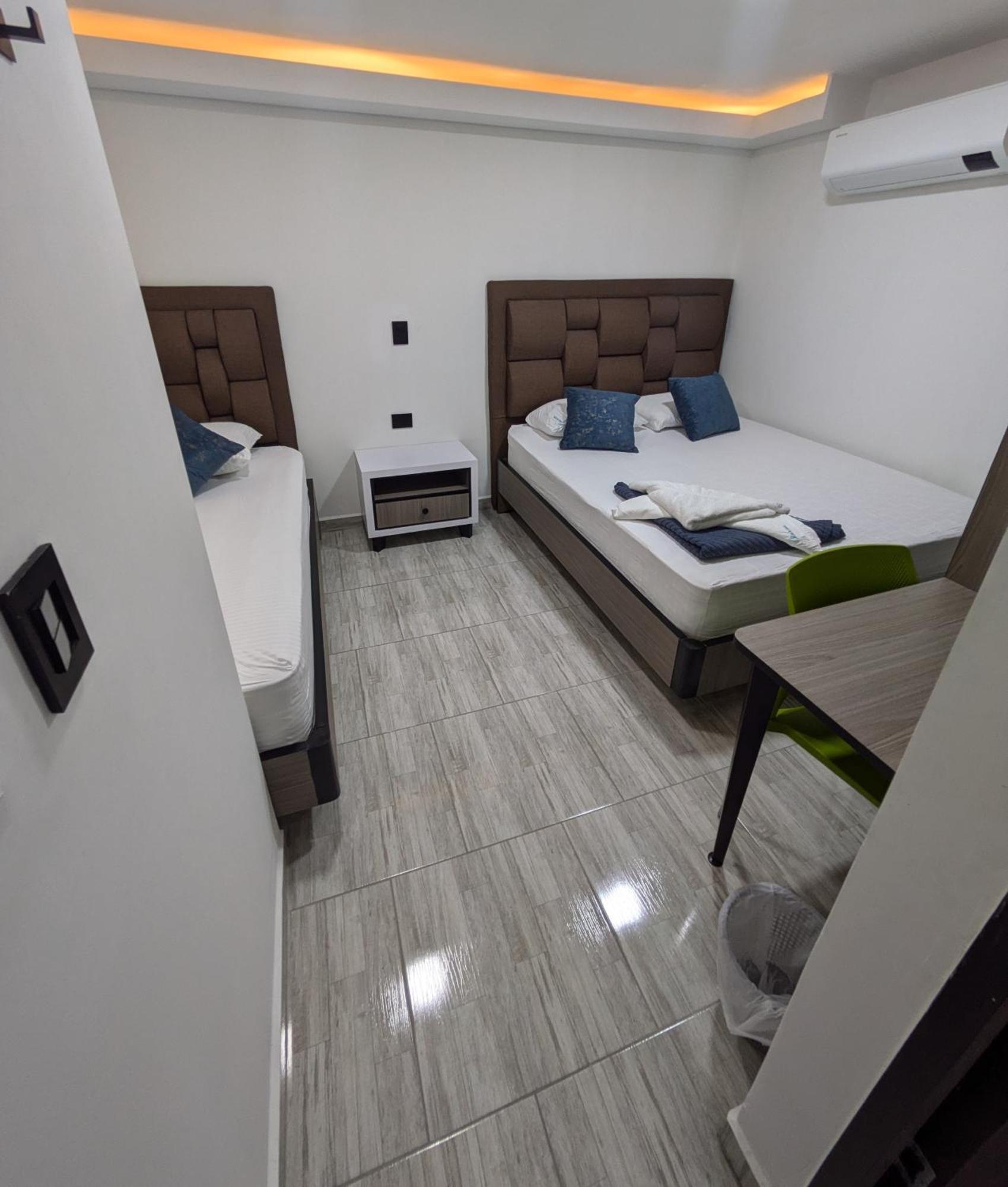 Hotel Nido de Loros Medellín Esterno foto