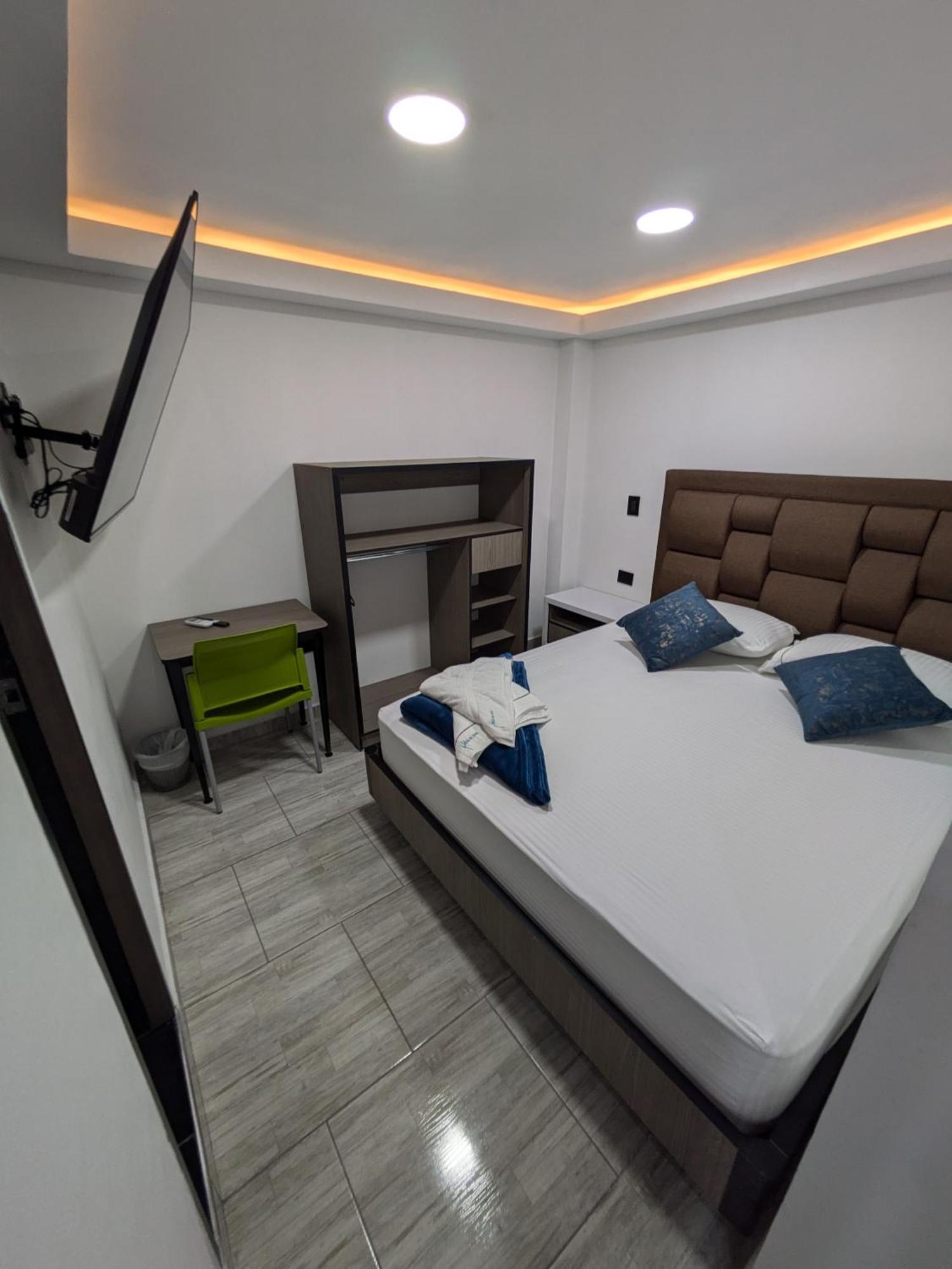 Hotel Nido de Loros Medellín Esterno foto